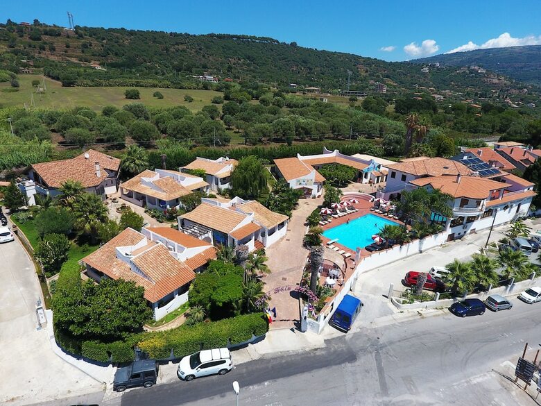 Hotel Baia Del Capo