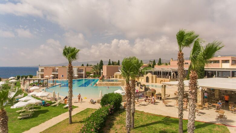 Hotel Akteon Holiday Village