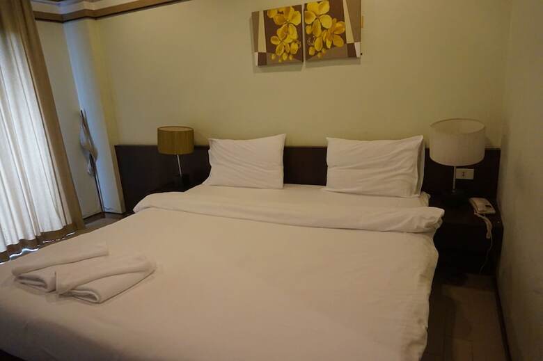 Narakul Resort Hotel