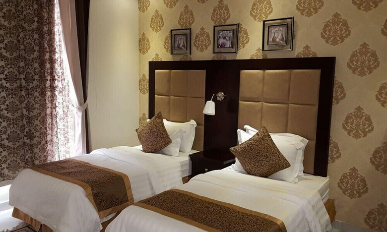Hotel Julanar Alsharq Suites