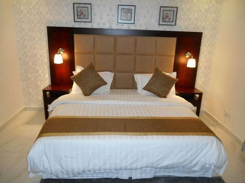 Hotel Julanar Alsharq Suites