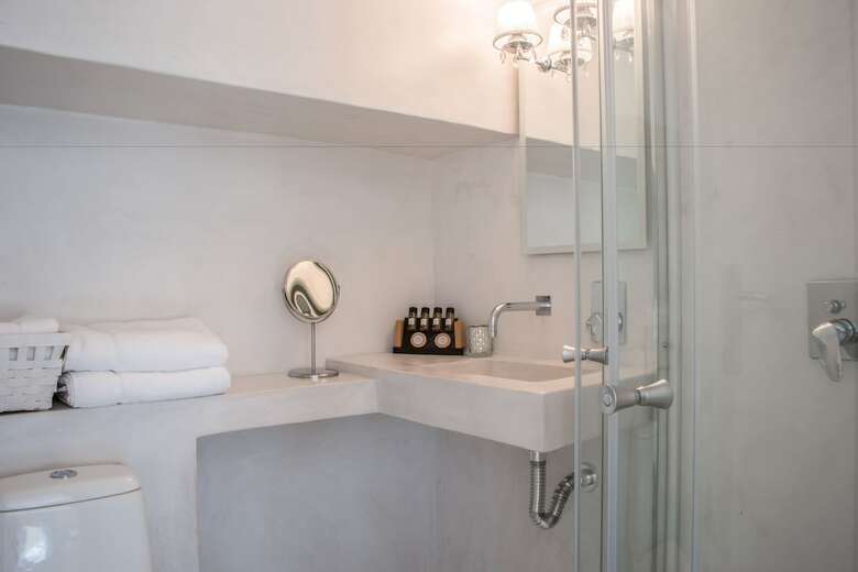 Luxury Family Apartment - Pool, Seaview, 200m Beach