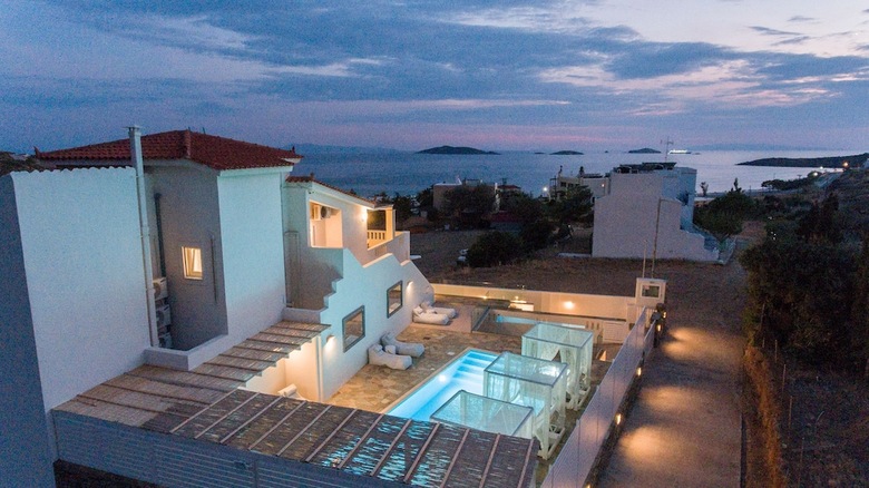 Luxury Family Apartment - Pool, Seaview, 200m Beach