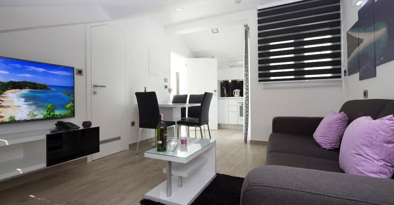 Apartamentos The Seasons Residence