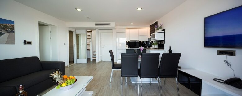 Apartamentos The Seasons Residence