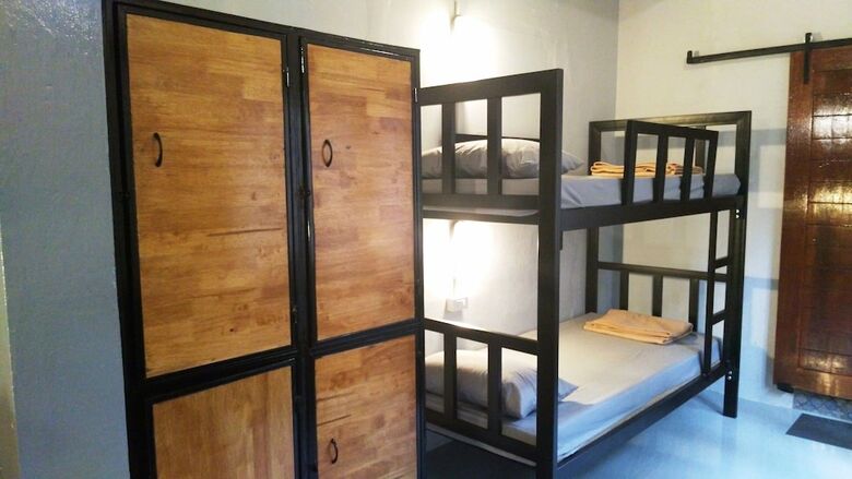 Hostal Bann Hostel