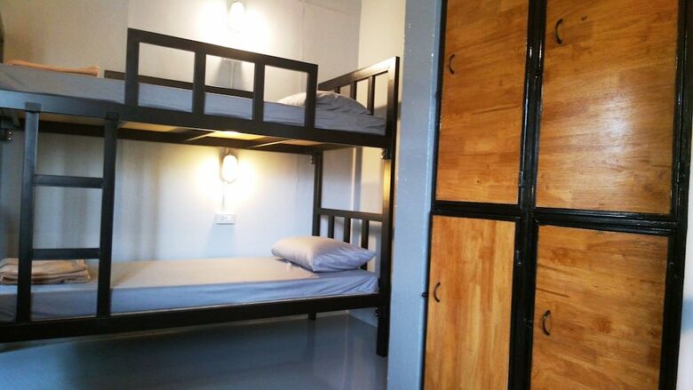 Hostal Bann Hostel