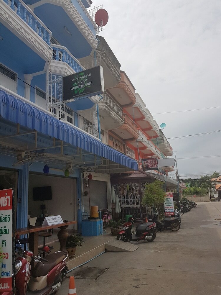 Hotel Chaam Guesthouse
