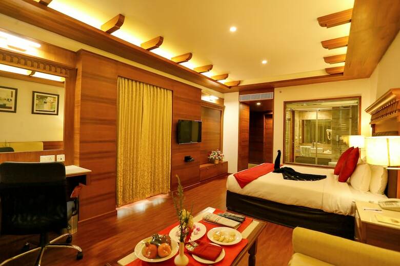 Hotel Sivaraj Holiday Inn