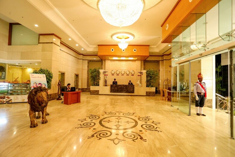 Hotel Sivaraj Holiday Inn