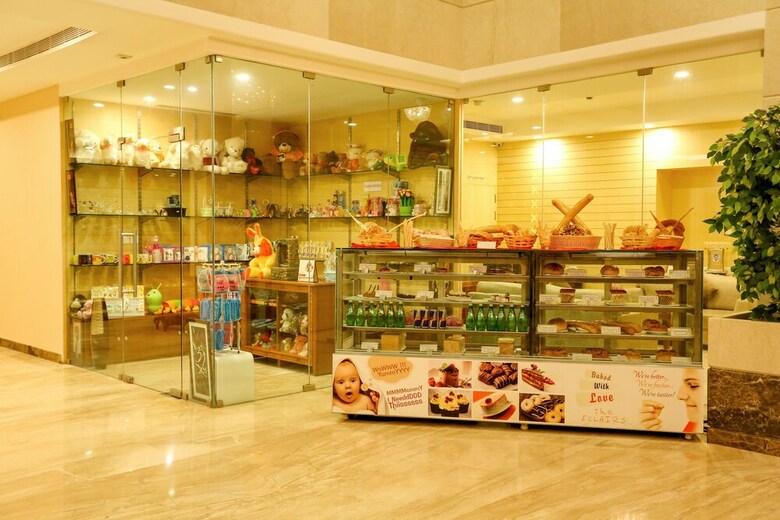 Hotel Sivaraj Holiday Inn