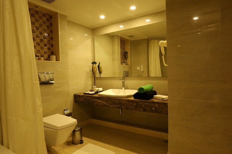 Hotel Sivaraj Holiday Inn