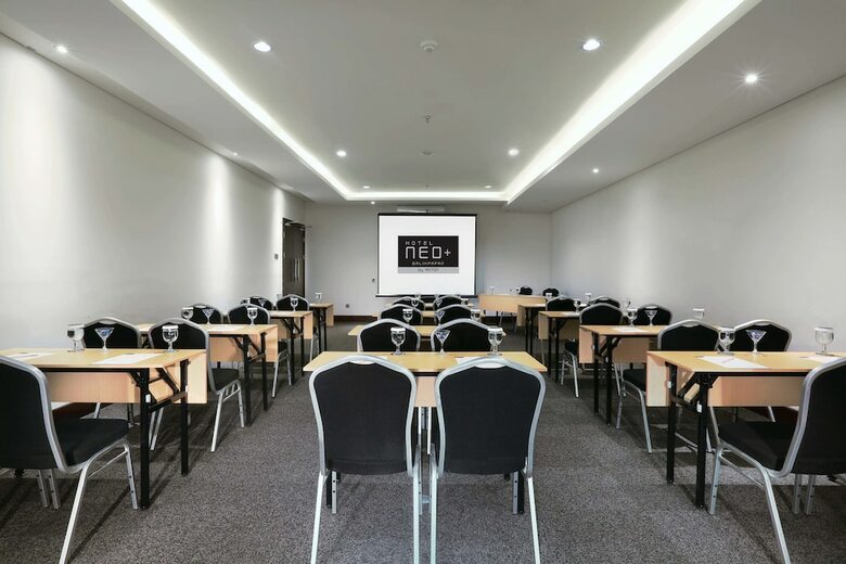 Hotel Neo+ Balikpapan By Aston