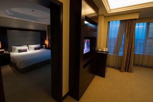 Yi Mei Plaza Hotel