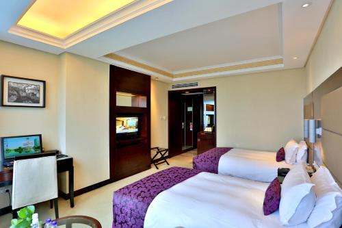 Yi Mei Plaza Hotel