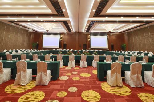 Shenyang Rayfont Hotel