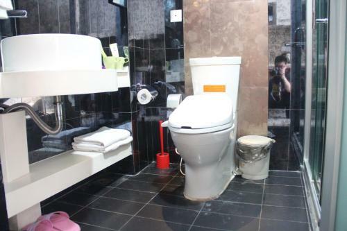 Dongsheng Apartment