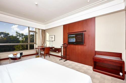 Tongli Lake View Hotel