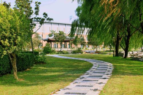 Tongli Lake View Hotel