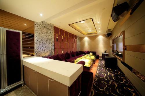 Tongli Lake View Hotel