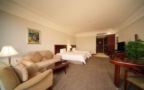 Tongli Lake View Hotel