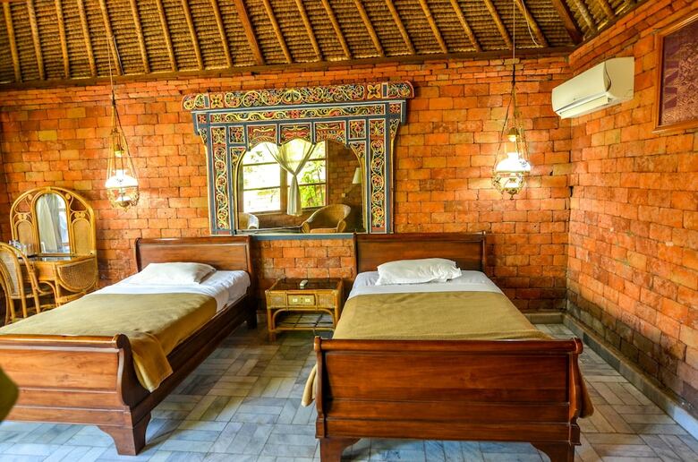 Hotel Ida Beach Village Candidasa
