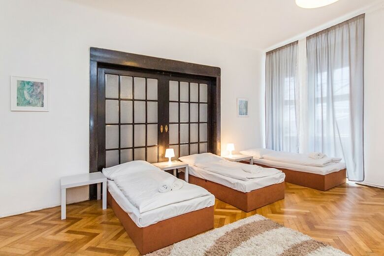 Hostal Welcome Aparthostel Prague
