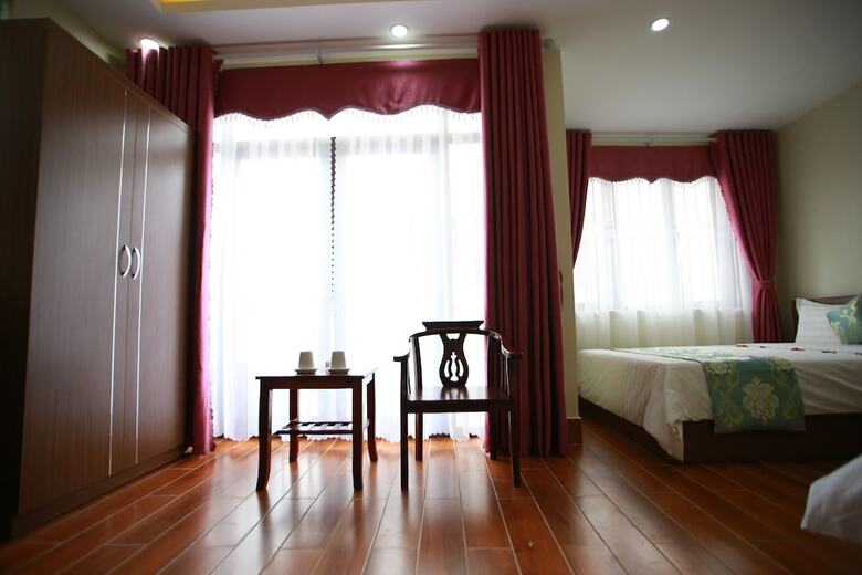 Family Airport Hotel