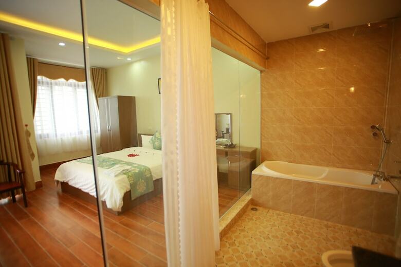 Family Airport Hotel