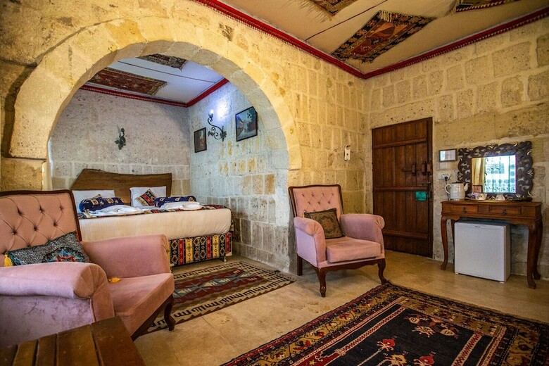 Hotel Nar Cave House
