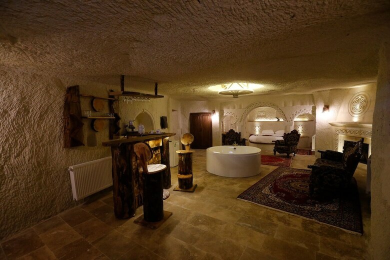 Hotel Nar Cave House