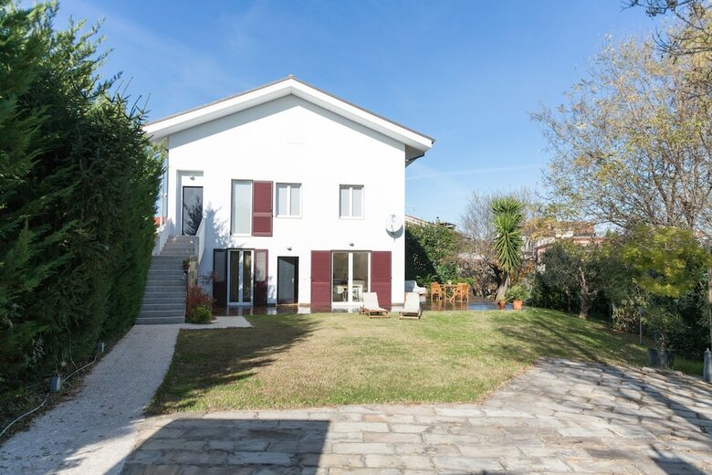 Hotel Guest House Le Acacie