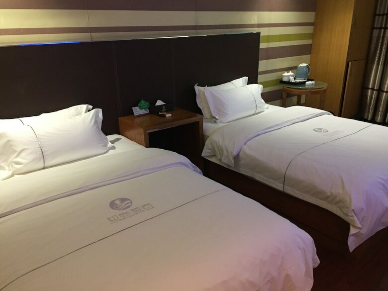 Huangpu Hotel