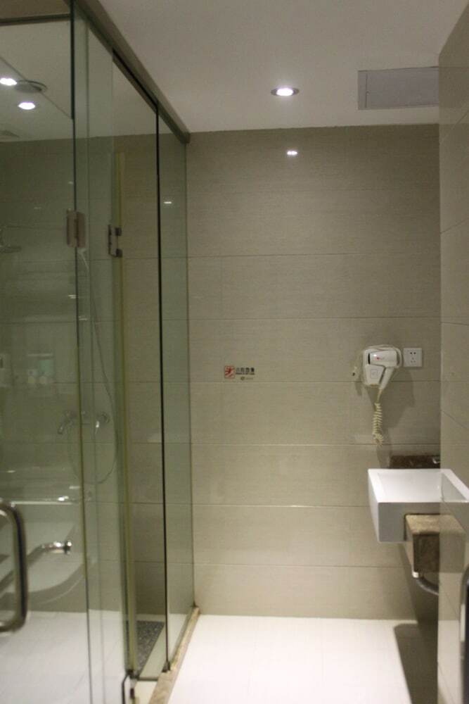 Huangpu Hotel
