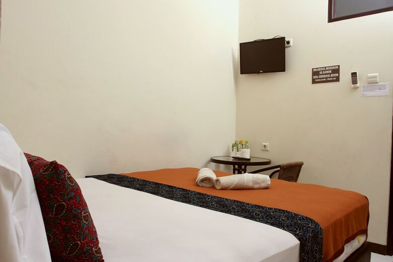 Hotel Bantal Guling Alun-alun Bandung