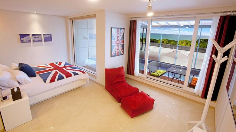 The Marine Pool Villa