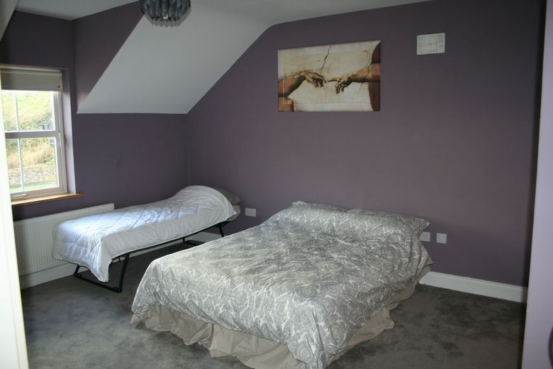 Lios M�r - 5 Bed Self Catering House