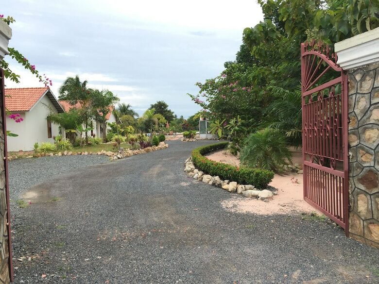 Hotel Pink Sands Villa - All Adults