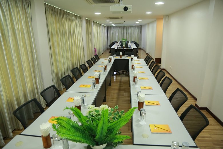 Hotel Sincere Smile Yangon