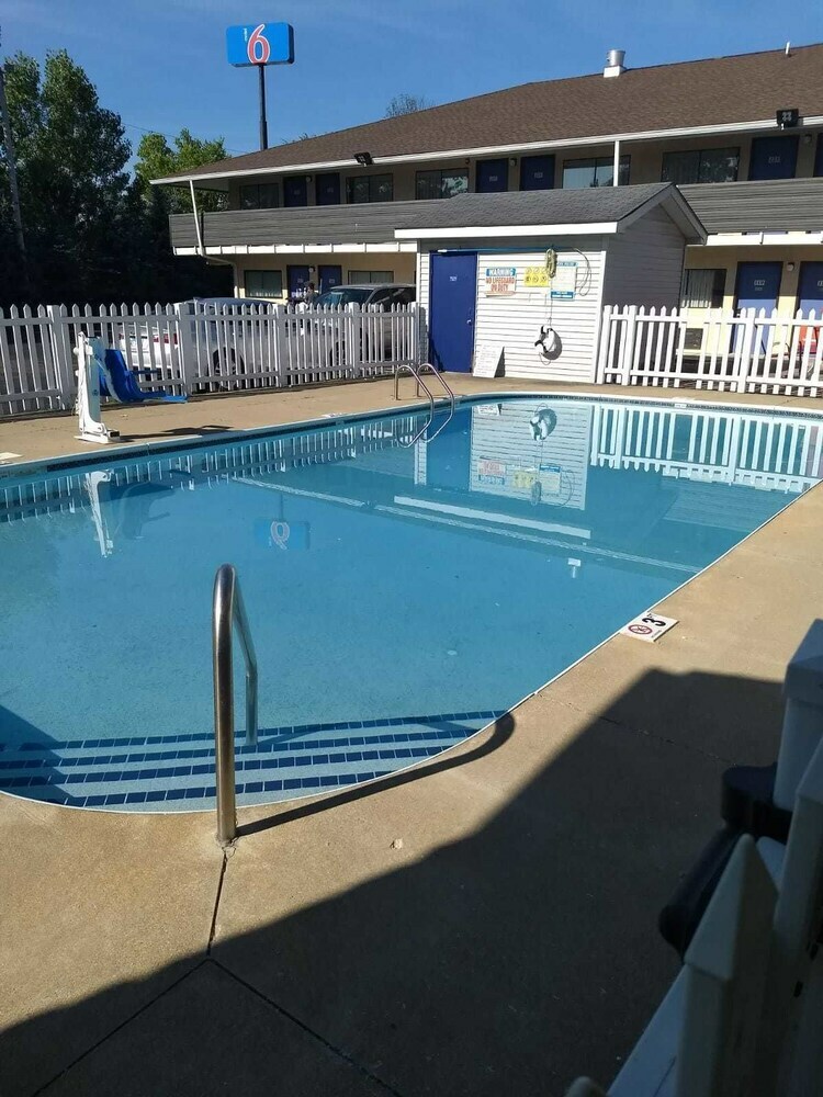 Hotel Motel 6 Ashland, Oh