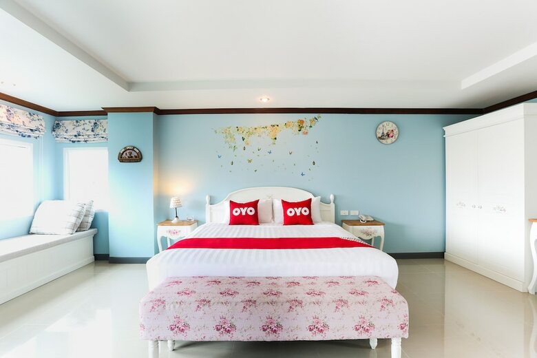 Oyo 317 The Lilly Hotel