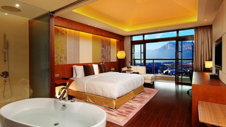 Hotel Hualuxe Kunming