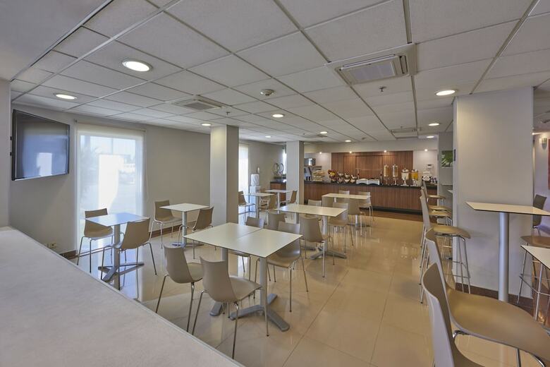 Hotel City Express Celaya Parque