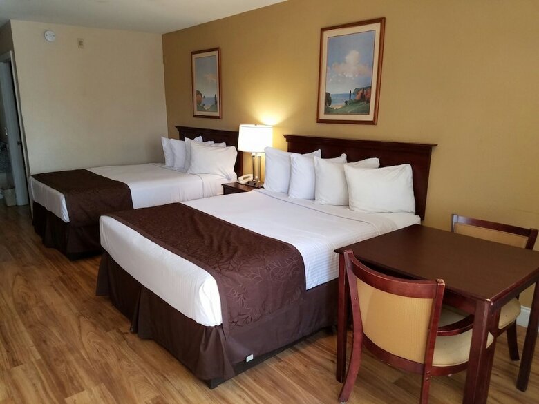Hotel Best Inn & Suites