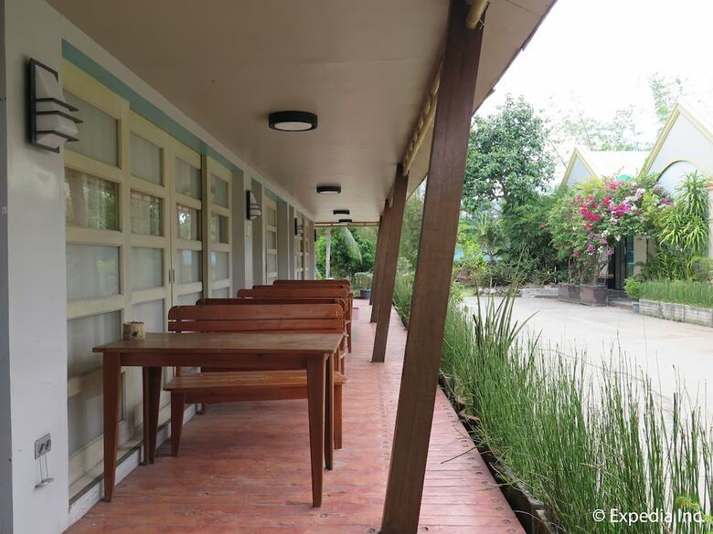 Hostal The Zillion Builders Pavilion