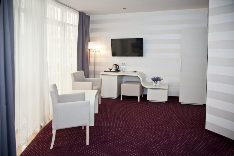 Lavender Hotel Pozna?