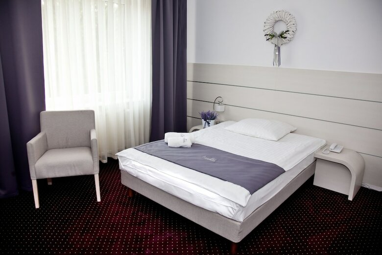 Lavender Hotel Pozna?