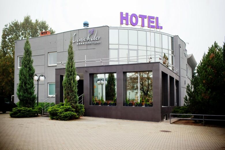 Lavender Hotel Pozna?
