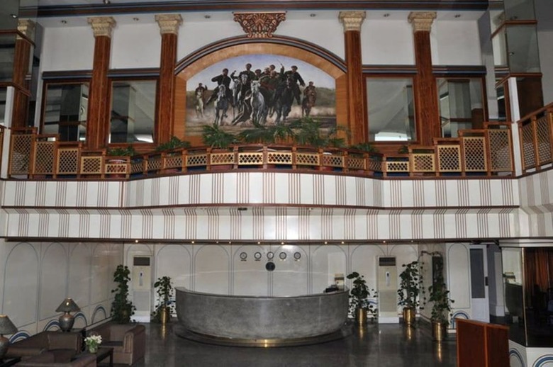 Dreamland Hotel