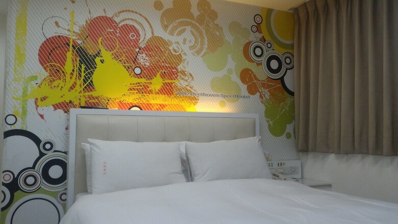 Beethoven Express Hotel